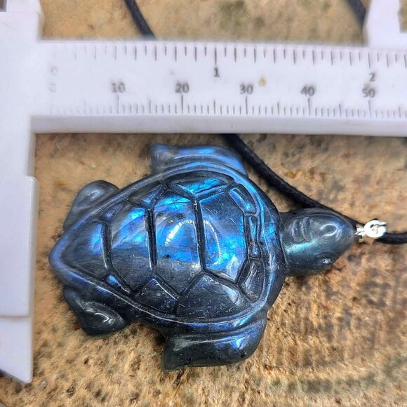 Nature Labradorite Carved Big Sea Turtle Pendant Necklace - Picture 2 of 9